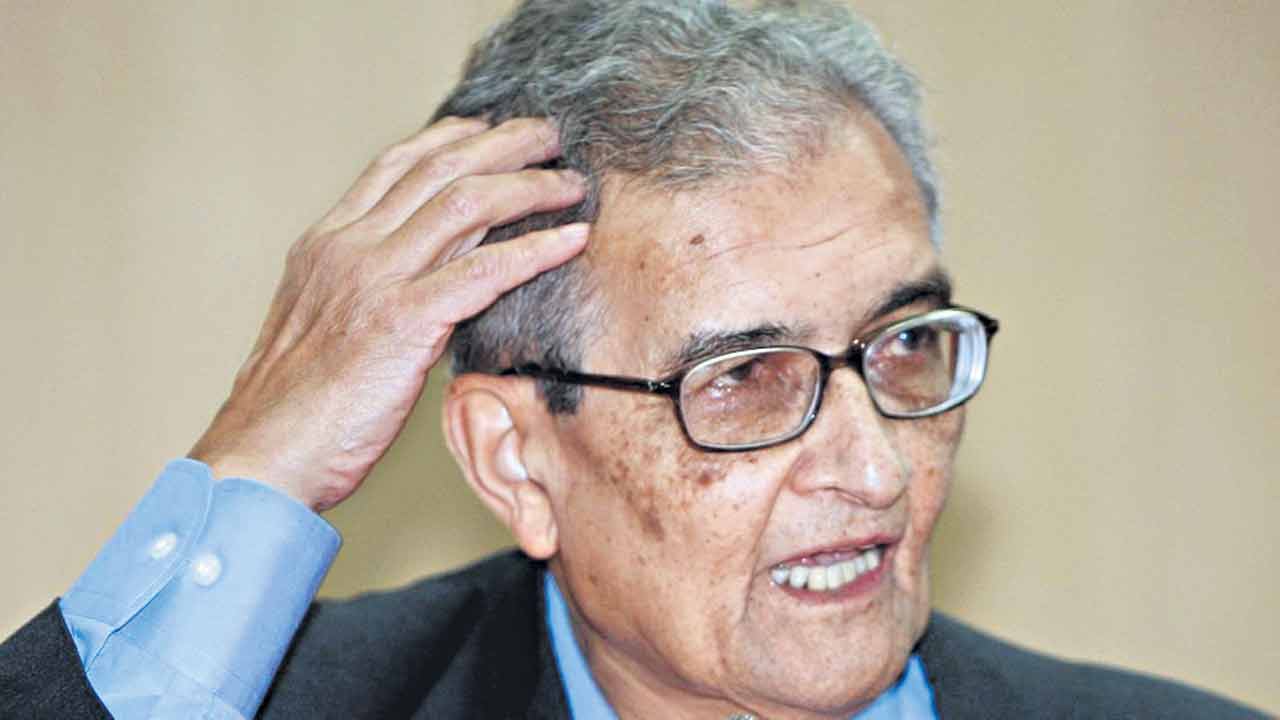 ప్రశ్నించే గొంతుక కావాలి