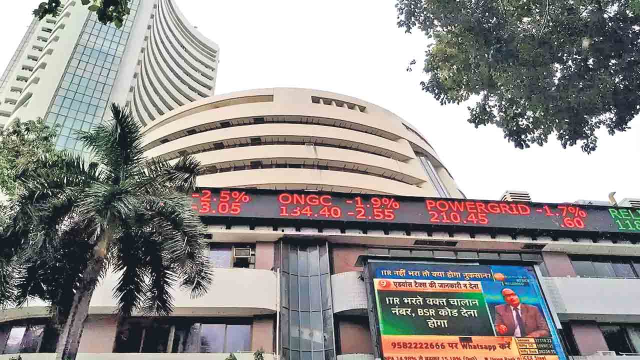 నష్టాల్లో స్టాక్‌ మార్కెట్లు