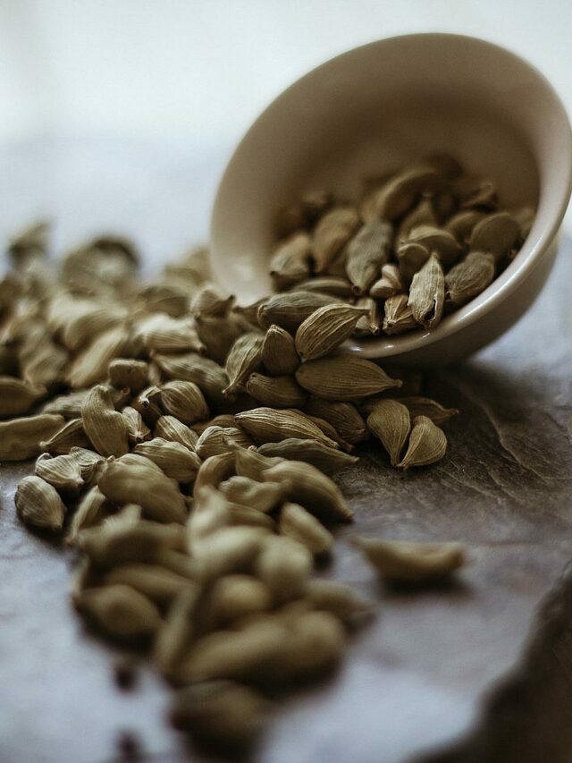 యాల‌కులు తింటే జుట్టు రాల‌డం త‌గ్గుతుందా?