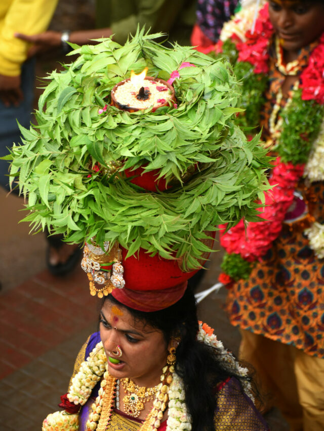 బోన‌మెత్తిన గోల్కొండ‌