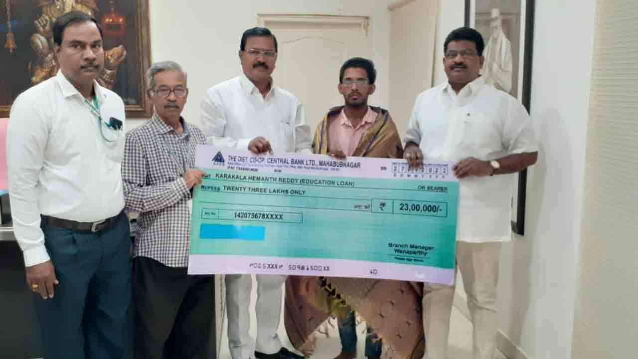 రైతులతో పాటు విద్యార్థులకు ‘సహకారం’ : మంత్రి నిరంజన్‌ రెడ్డి