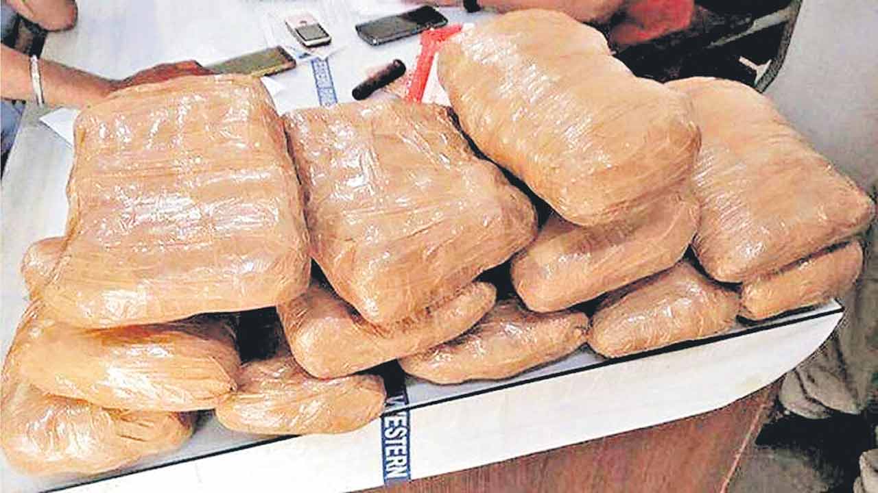 ‘హద్దు’లు దాటుతున్న డ్రగ్స్‌!