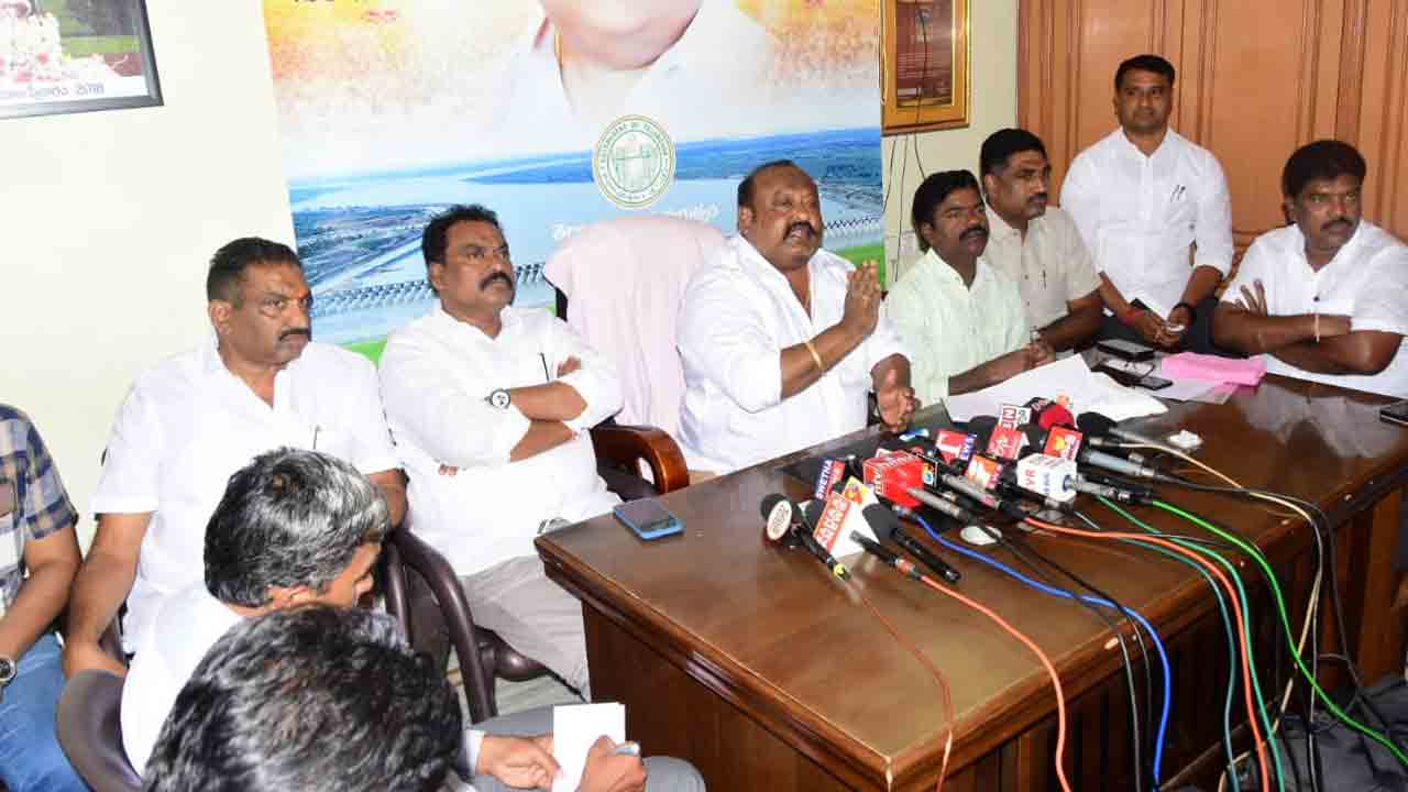 అది మౌన దీక్ష కాదు.. తెలంగాణపై అసూయ దీక్ష : మంత్రి గంగుల