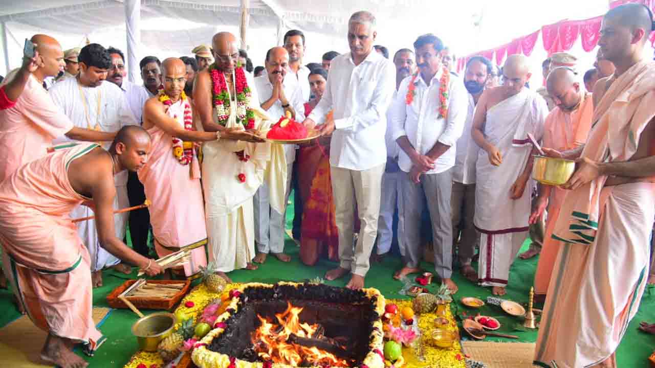 హరే కృష్ణ ట్రస్ట్‌ సేవలు అద్భుతం : మంత్రి హరీశ్‌ రావు