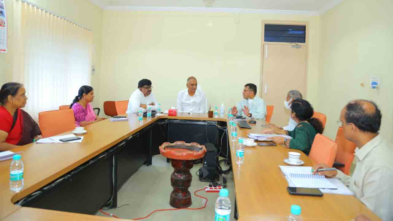 నేచ‌ర్ క్యూర్ హాస్పిట‌ల్‌ను అభివృద్ధి చేస్తాం : మంత్రి హ‌రీశ్‌రావు