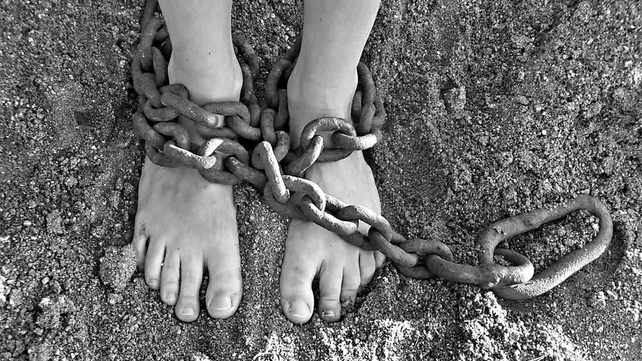 మనిషి… అంగడి సరుకా?