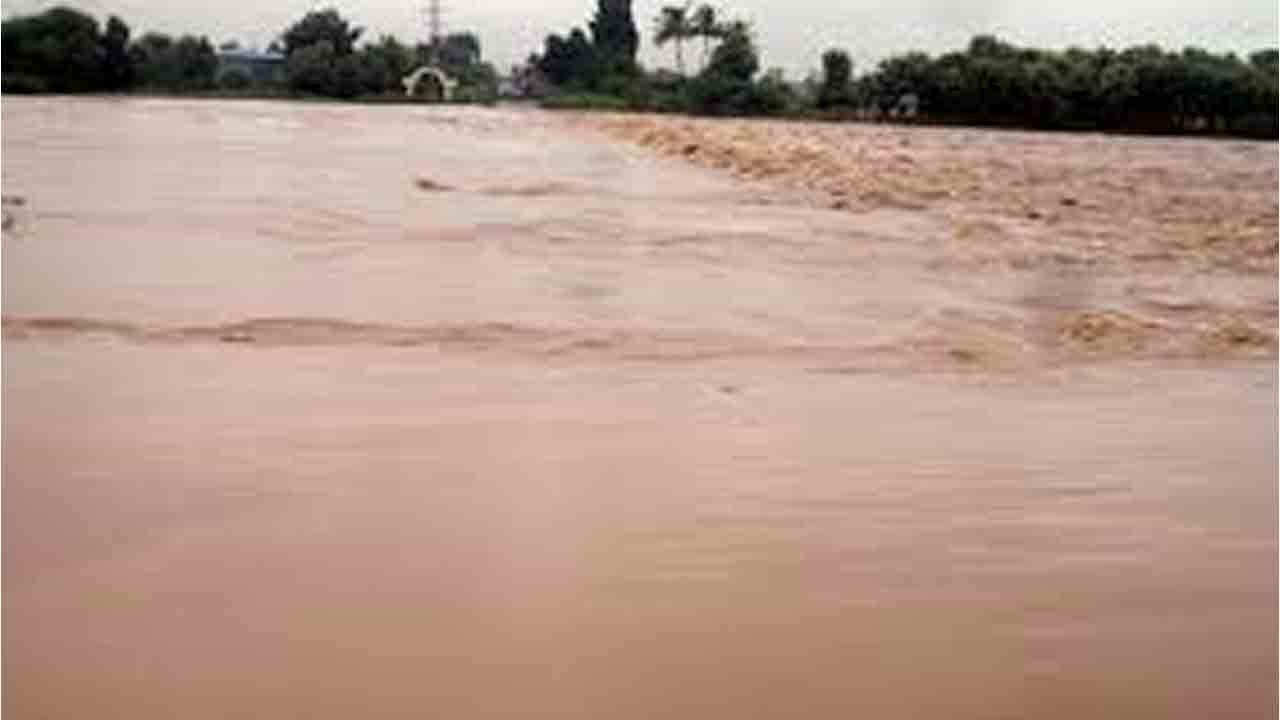 Kagna river | వికారాబాద్ జిల్లాలో విషాదం..కాగ్నా నదిలో పడి దంపతులు మృతి