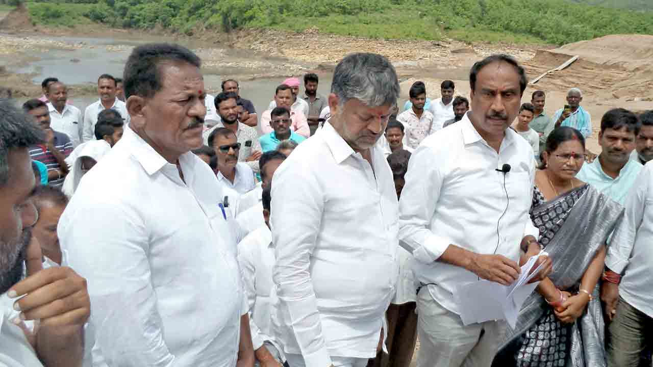 బాధిత రైతాంగానికి అండగా ఉంటాం