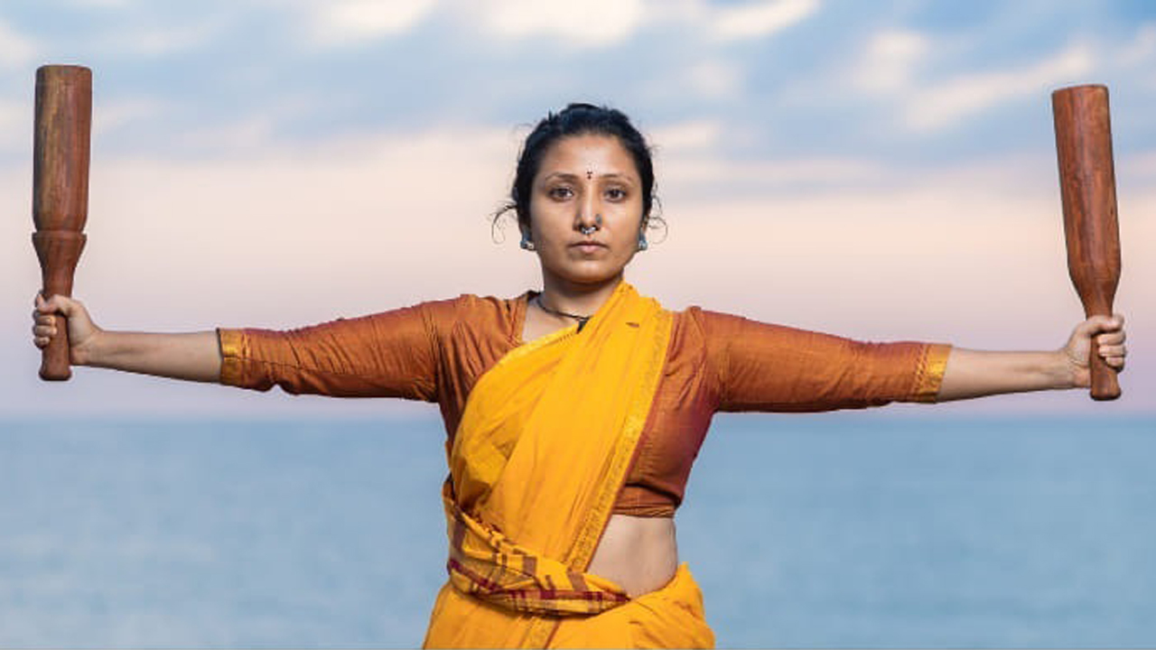 Karlakattai | చెక్కతో చేసిన ఈ పరికరంతో కసరత్తు వెనుక అంత చరిత్ర ఉందా?