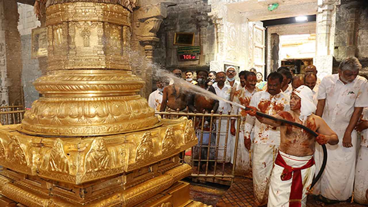 koil alwar | తిరుమలలో ఘనంగా కోయిల్‌ ఆళ్వార్‌ తిరుమంజనం