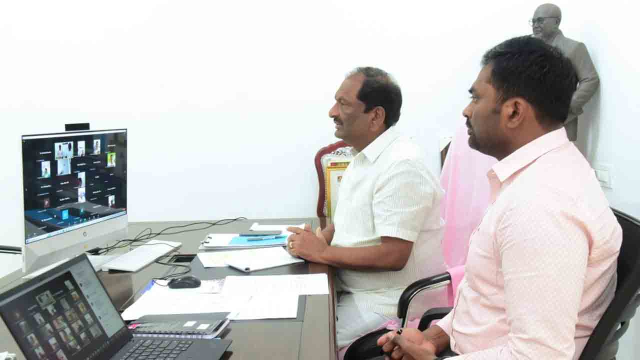 కేటాయించిన చోటుకు గురుకులాలను తరలించాలి : మంత్రి కొప్పుల