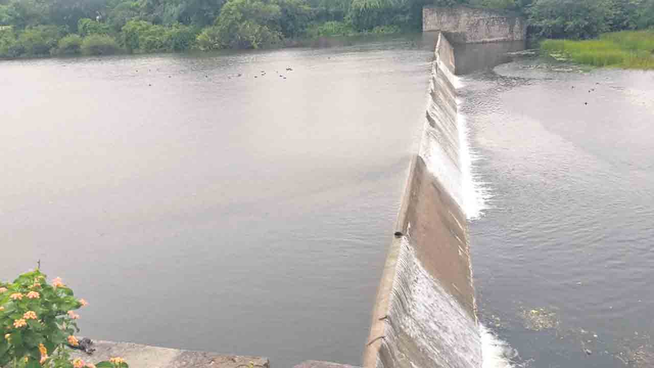 ముసురుపట్టిన పల్లెలు