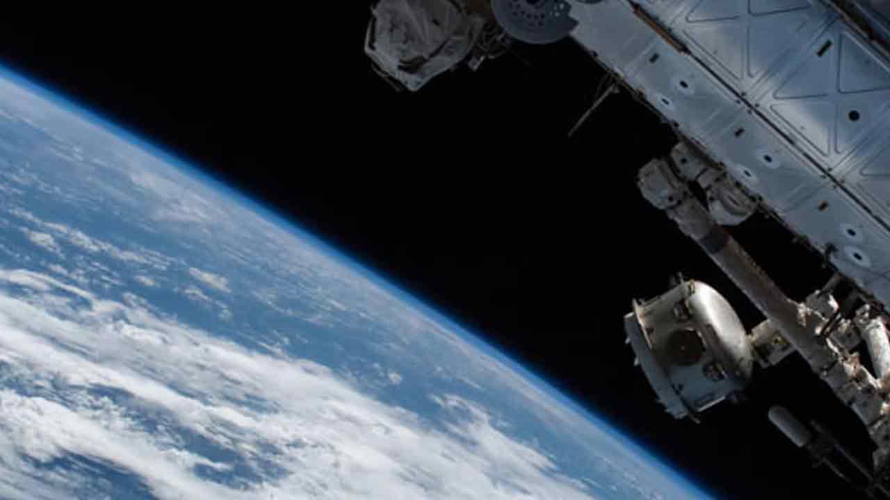 International Space Station: అంత‌రిక్షంలోనే చెత్త‌ను కాల్చేసే కొత్త ప‌రిక‌రం.. రూపొందించిన నానోరాక్స్!!