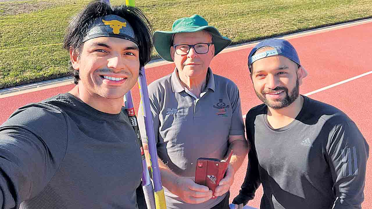 నీరజ్‌పైనే నజర్‌