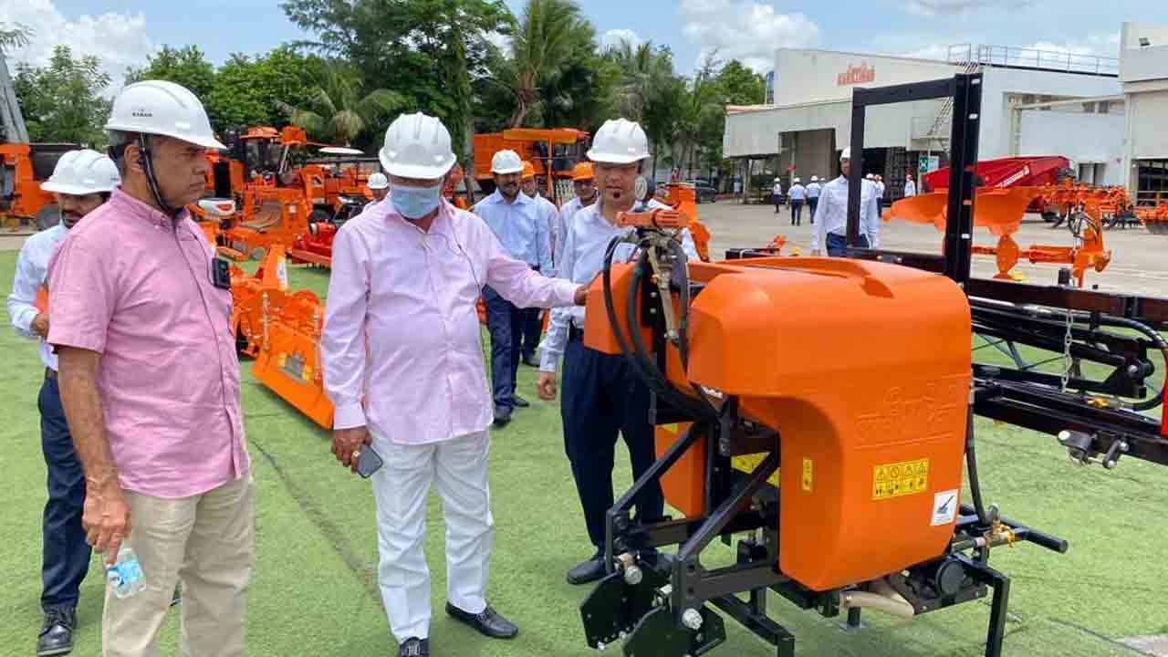 వ్యవసాయంలో యాంత్రీకరణకు ప్రోత్సాహం : మంత్రి నిరంజన్‌ రెడ్డి