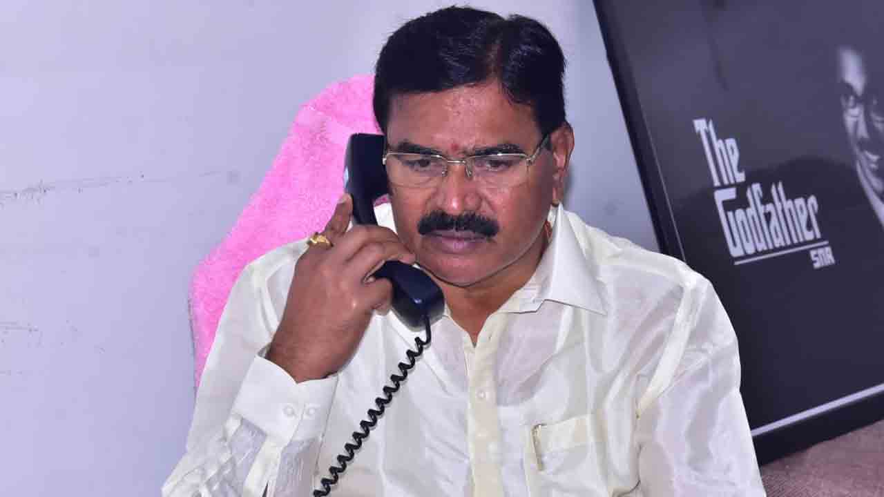 అకాల వర్షాలతో అప్రమత్తంగా ఉండాలి : మంత్రి నిరంజన్‌ రెడ్డి