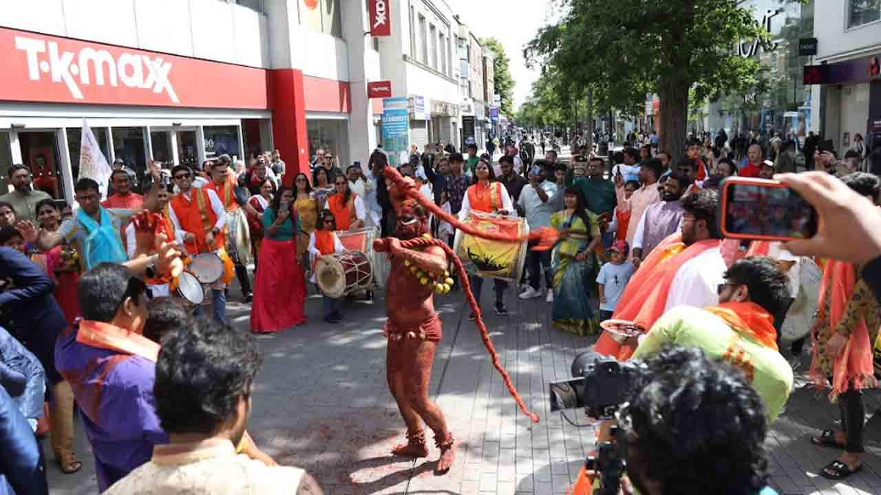 NRI | లండన్‌లో ఘనంగా ‘టాక్’ బోనాల వేడుకలు