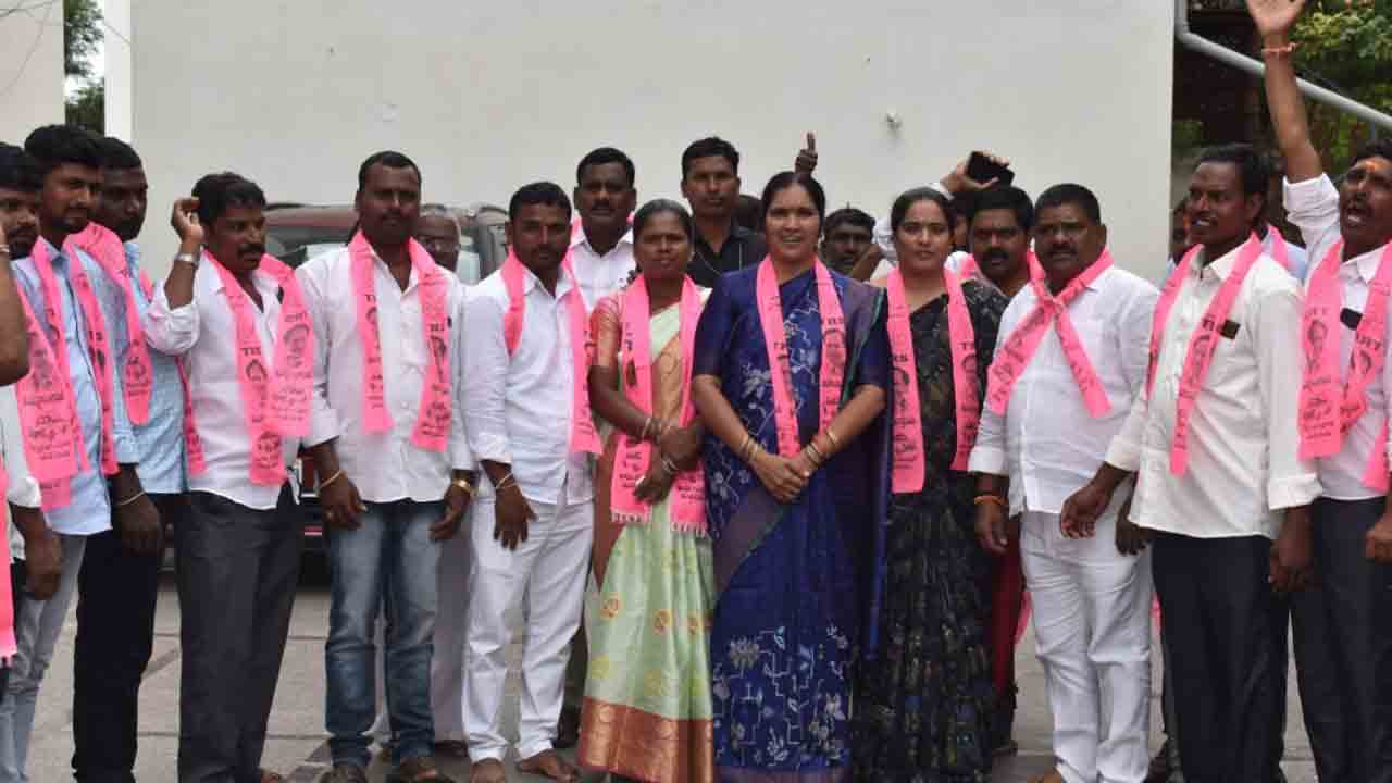 అభివృద్ధిని చూసే టీఆర్‌ఎస్‌లో చేరికలు : ఎమ్మెల్యే పద్మాదేవేందర్‌ రెడ్డి