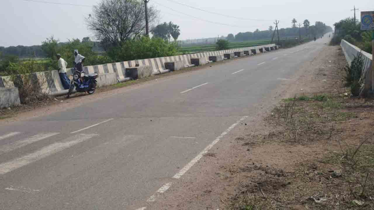 వారధులు వచ్చే.. వెతలు తీరే