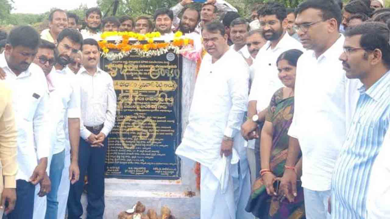 ఆటోనగర్ ఏర్పాటుతో 3,000 మందికి ఉపాధి : స్పీకర్ పోచారం