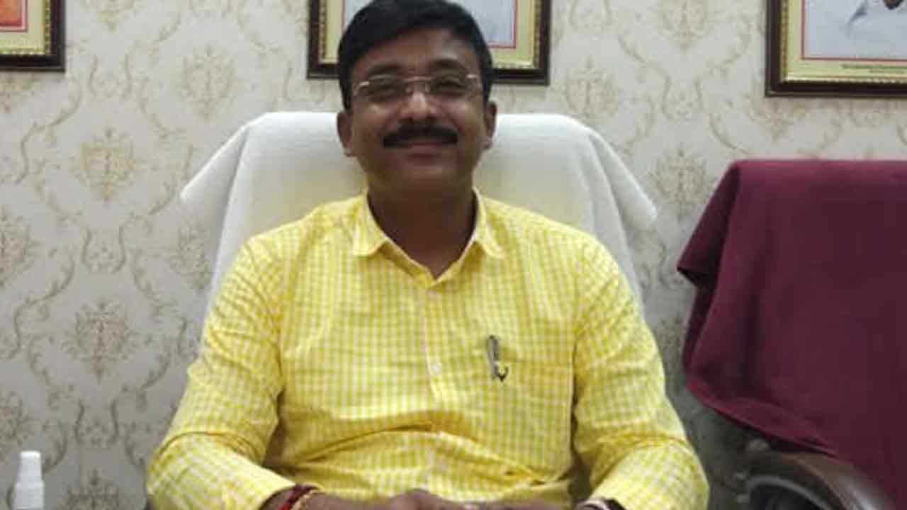 ఏసీబీకి చిక్కిన‌ జల్‌పల్లి మున్సిపల్‌ కమిషనర్‌..రూ. 3.3 కోట్ల అక్ర‌మాస్తుల గుర్తింపు!