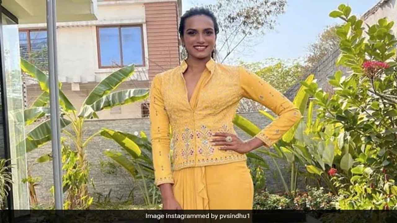 రిమిక్స్ సాంగ్స్‌పై పీవీ సింధు డ్యాన్స్‌.. వీడియో