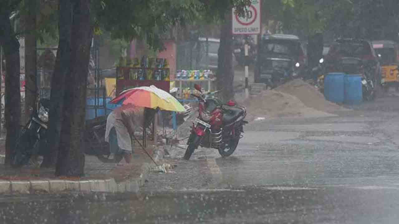 Rain Lashes | హైదరాబాద్‌లో పలుచోట్ల వర్షం