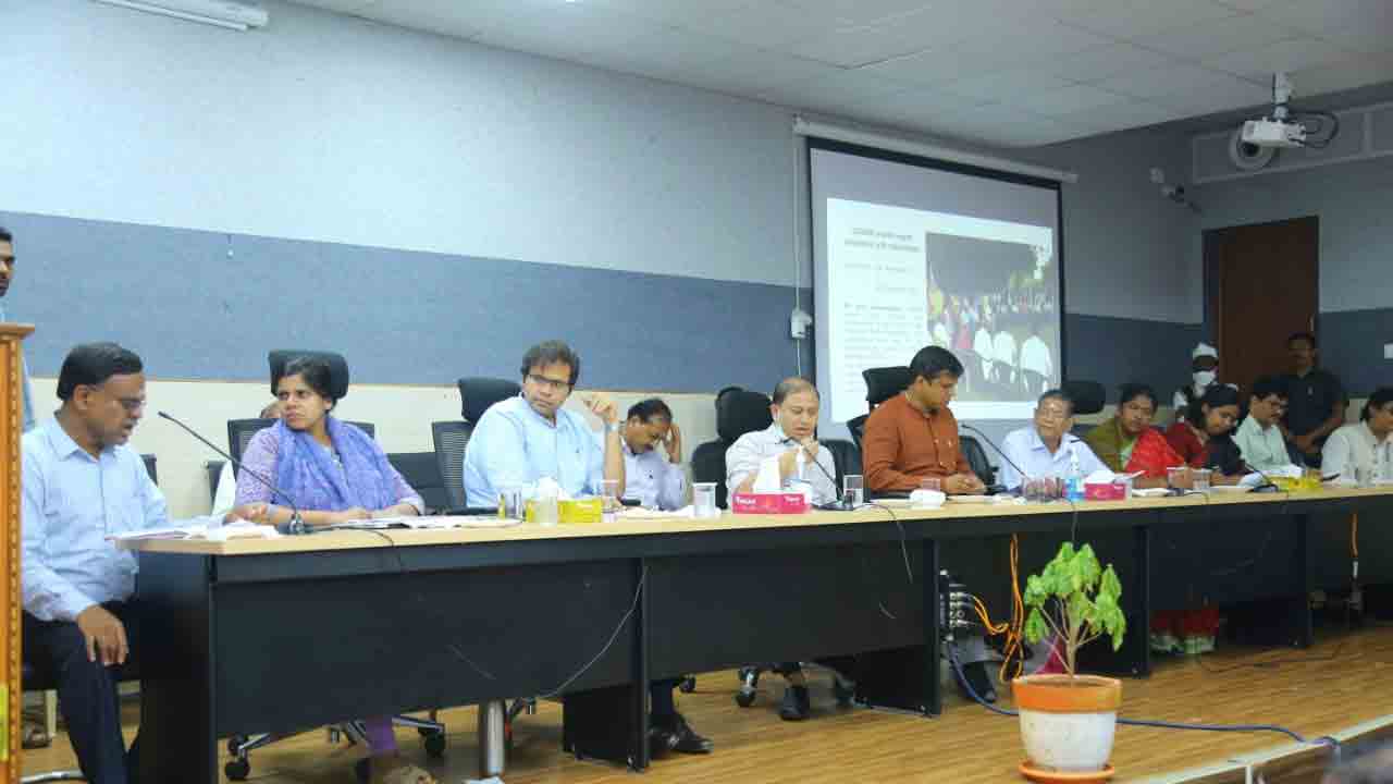 రామప్ప అభివృద్ధికి ప్రభుత్వం కృషి : సందీప్ కుమార్ సుల్తానియా