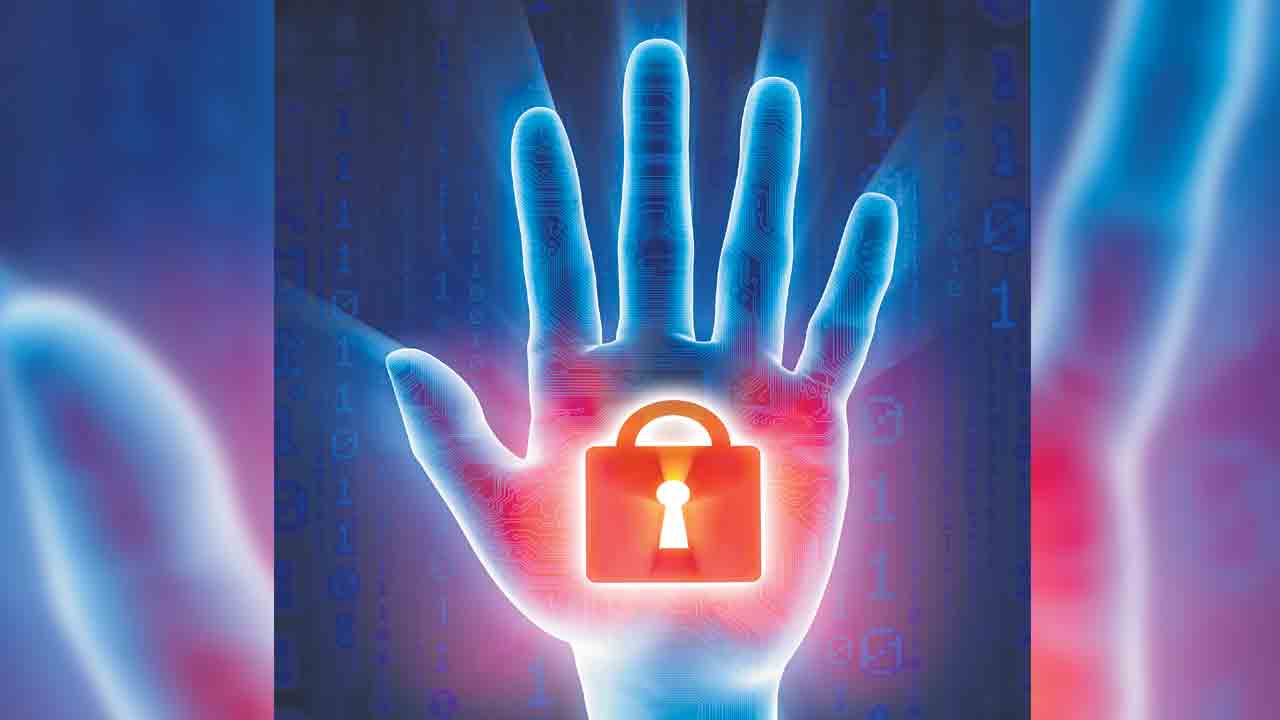 కోట్లు కొల్లగొడుతున్న డాటా చోరులు!