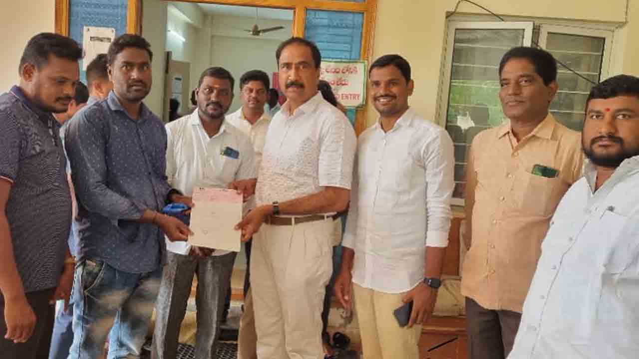 సీఎం సహాయ నిధి నిరుపేదలకు వరం : ఎమ్మెల్యే సంజయ్ కుమార్