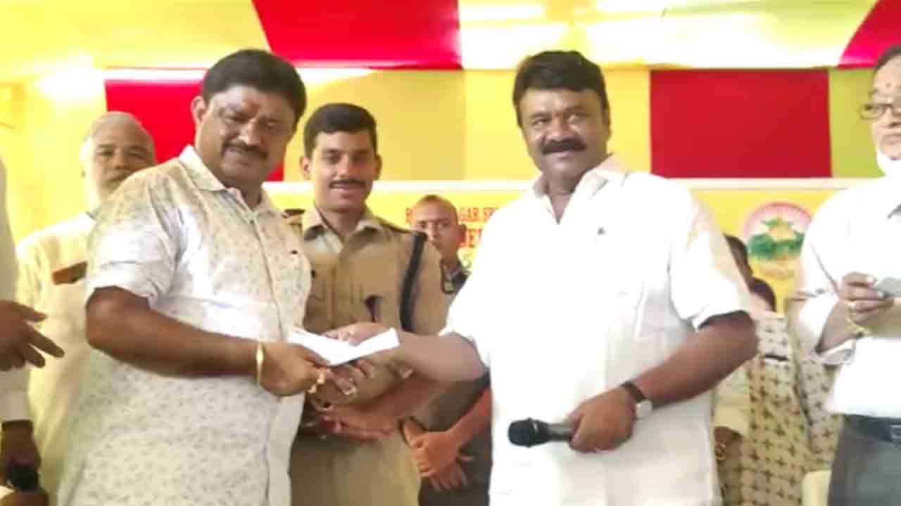 మన సంస్కృతిని చాటి చెప్పేవి పండుగలు : మంత్రి తలసాని