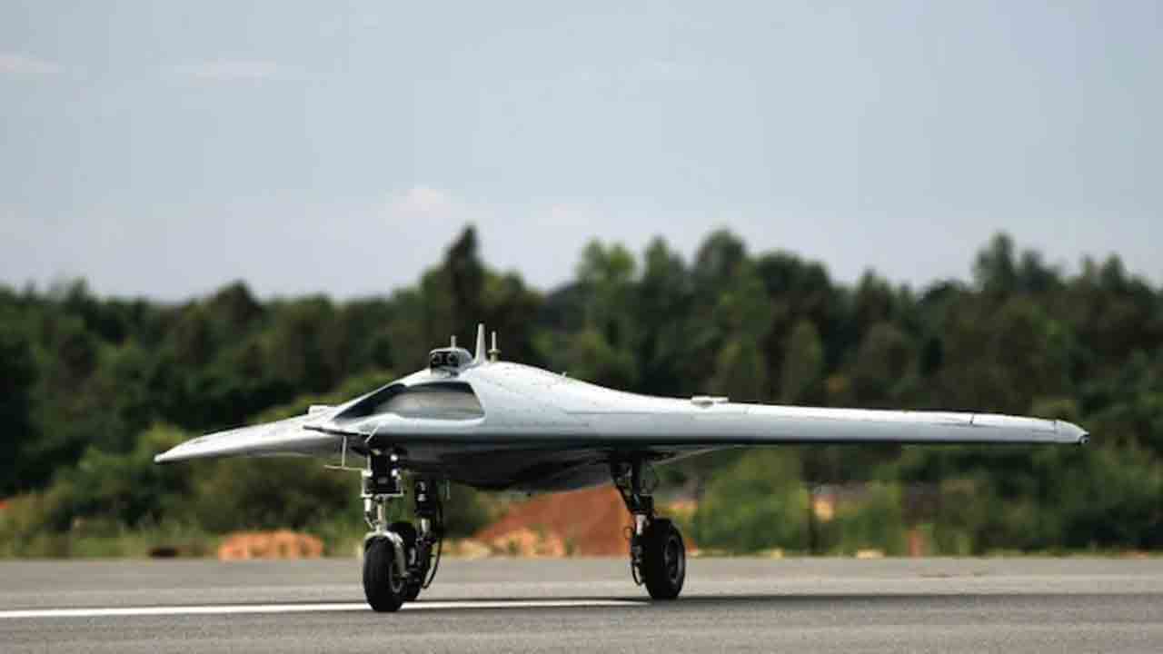 మానవరహిత యుద్ధ విమానాన్ని… తొలిసారి పరీక్షించిన డీఆర్డీవో
