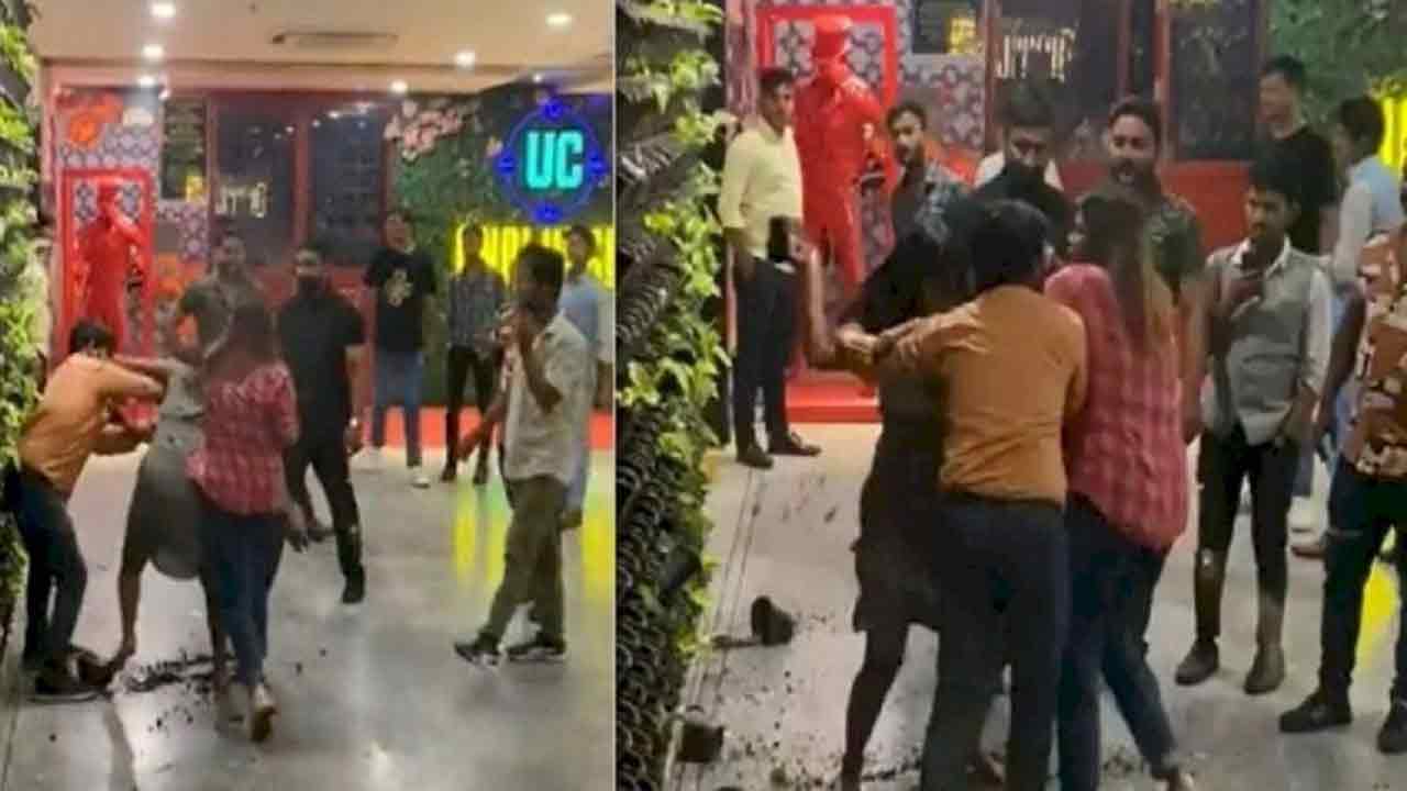 Uttar Pradesh | మ‌ద్యం మ‌త్తులో వ్య‌క్తిని చిత‌క‌బాదిన యువ‌తులు..వీడియో వైర‌ల్ కావ‌డంతో అరెస్ట్‌!!