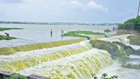 జలం.. పుష్కలం