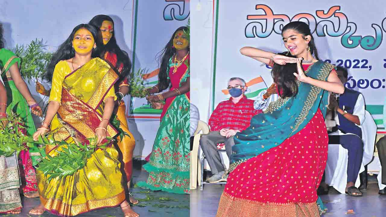 స్వతంత్ర వజ్రోత్సవ కళాజాతర