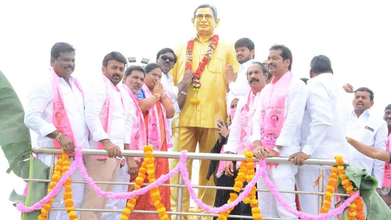 తెలంగాణే ధ్యాసగా..