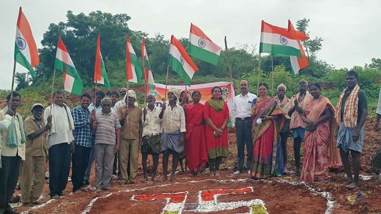 ఉత్సాహంగా వన మహోత్సవం