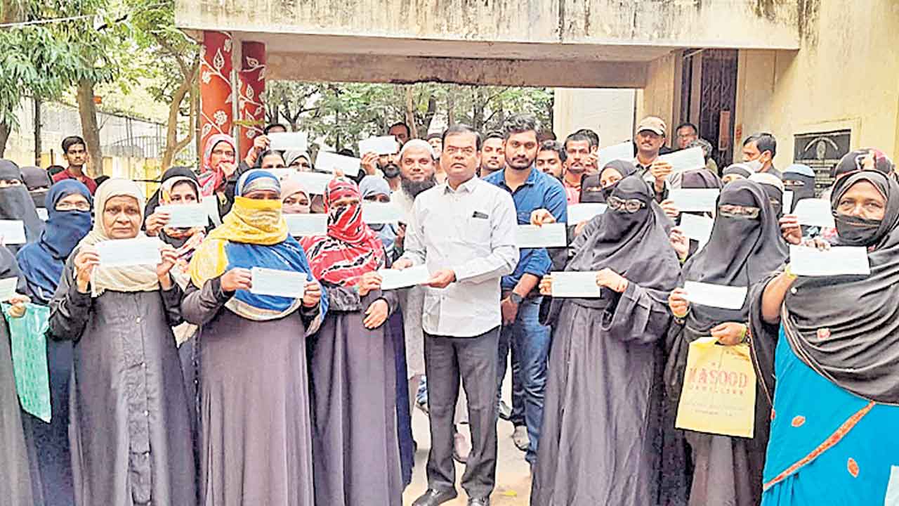 ఆడపడుచులకు పెద్దన్నలా సీఎం కేసీఆర్‌