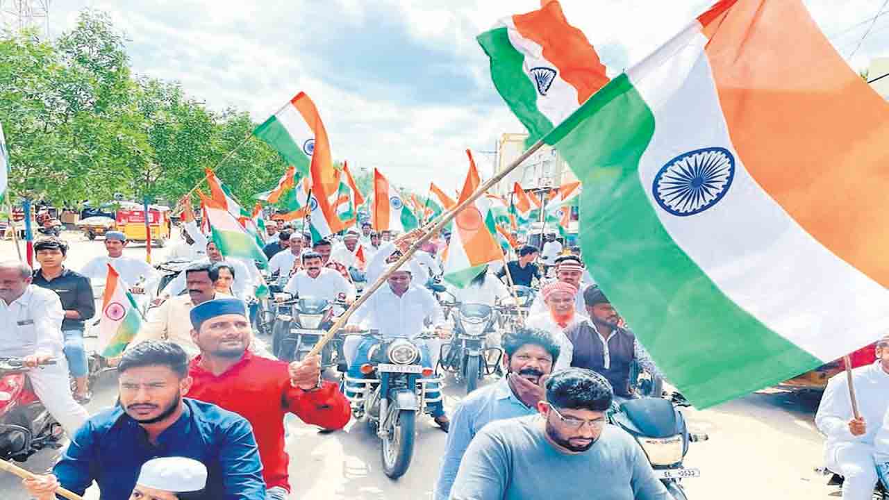 దశ దిశలా వజ్రోత్సవ ఖ్యాతి