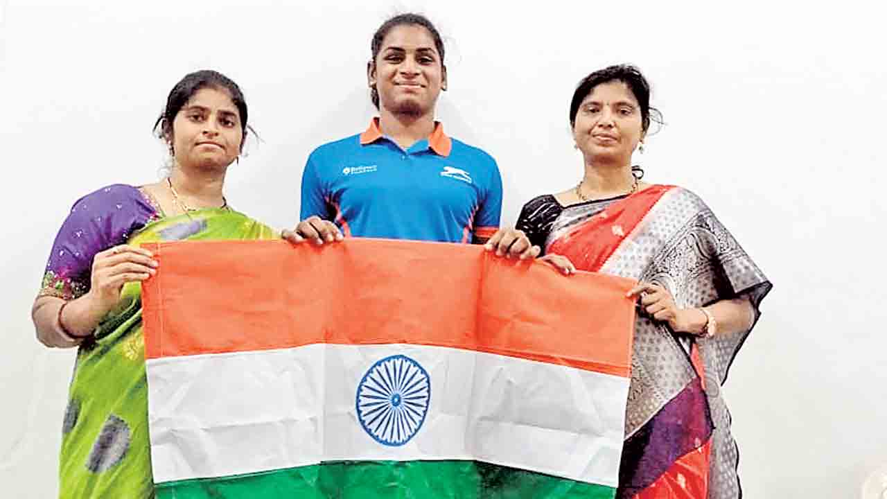 వరల్డ్‌ చాంపియన్‌కు ఘన స్వాగతం