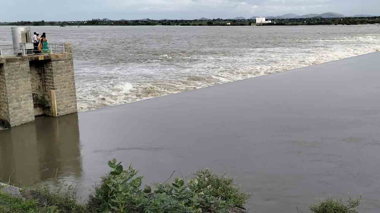 జూరాల డ్యాంకు తగ్గిన వరద