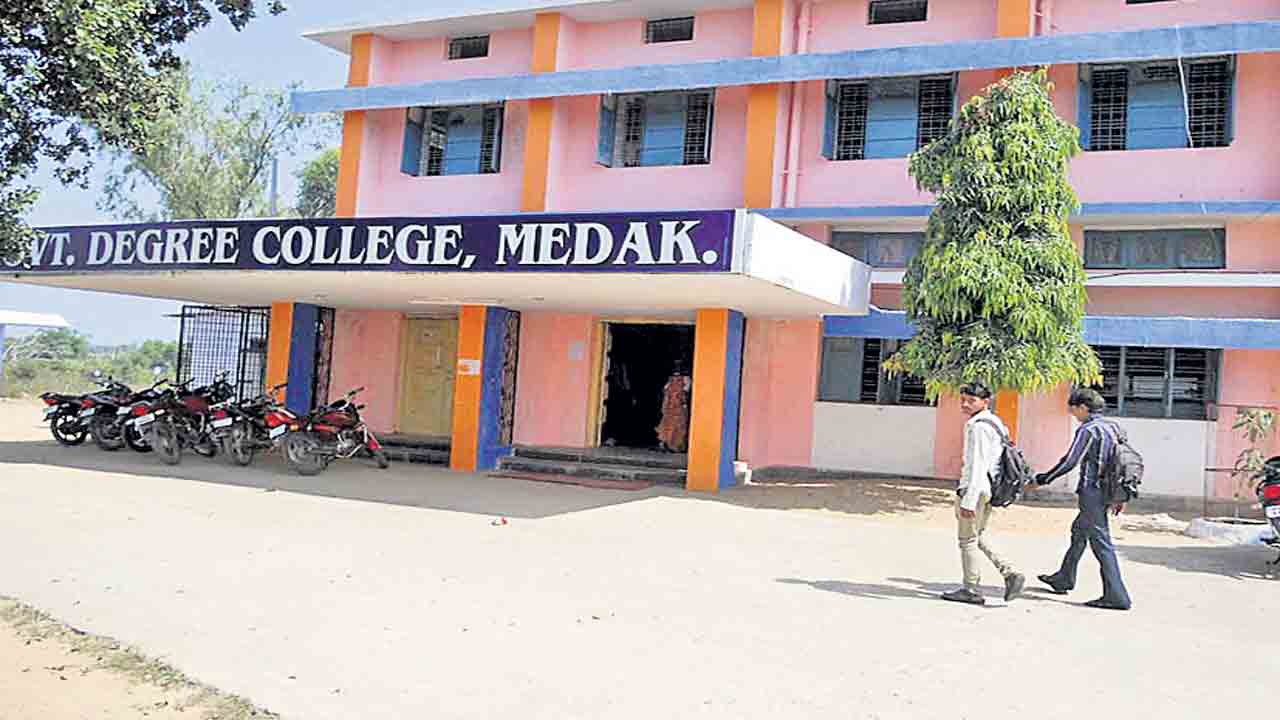 నేడు ఎస్సై ప్రిలిమినరీ పరీక్ష