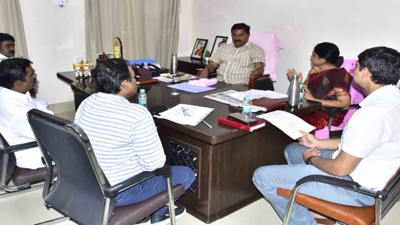 స్వాతంత్య్ర వజ్రోత్సవాలు అదరాలి