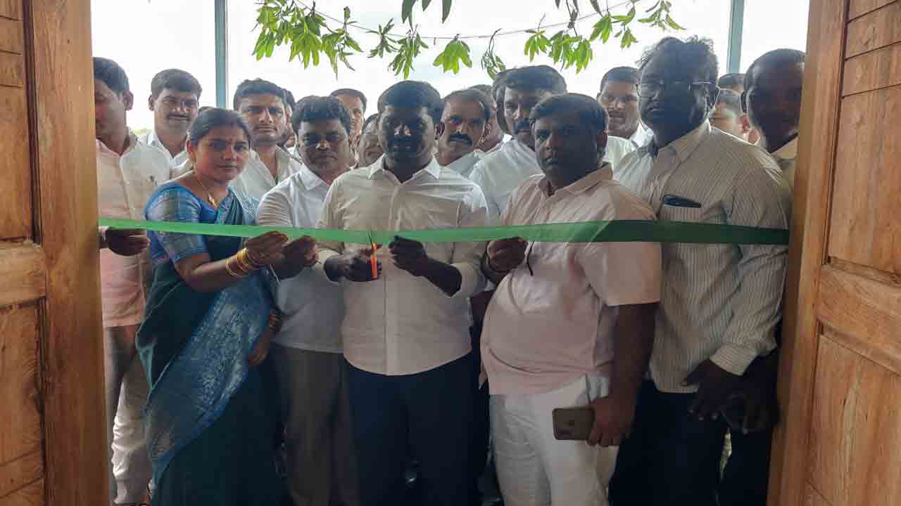 రైతు బాంధవుడు సీఎం కేసీఆర్‌