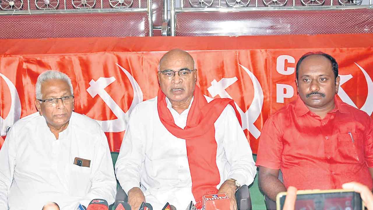 రైతుబంధుతో తగ్గిన ఆత్మహత్యలు