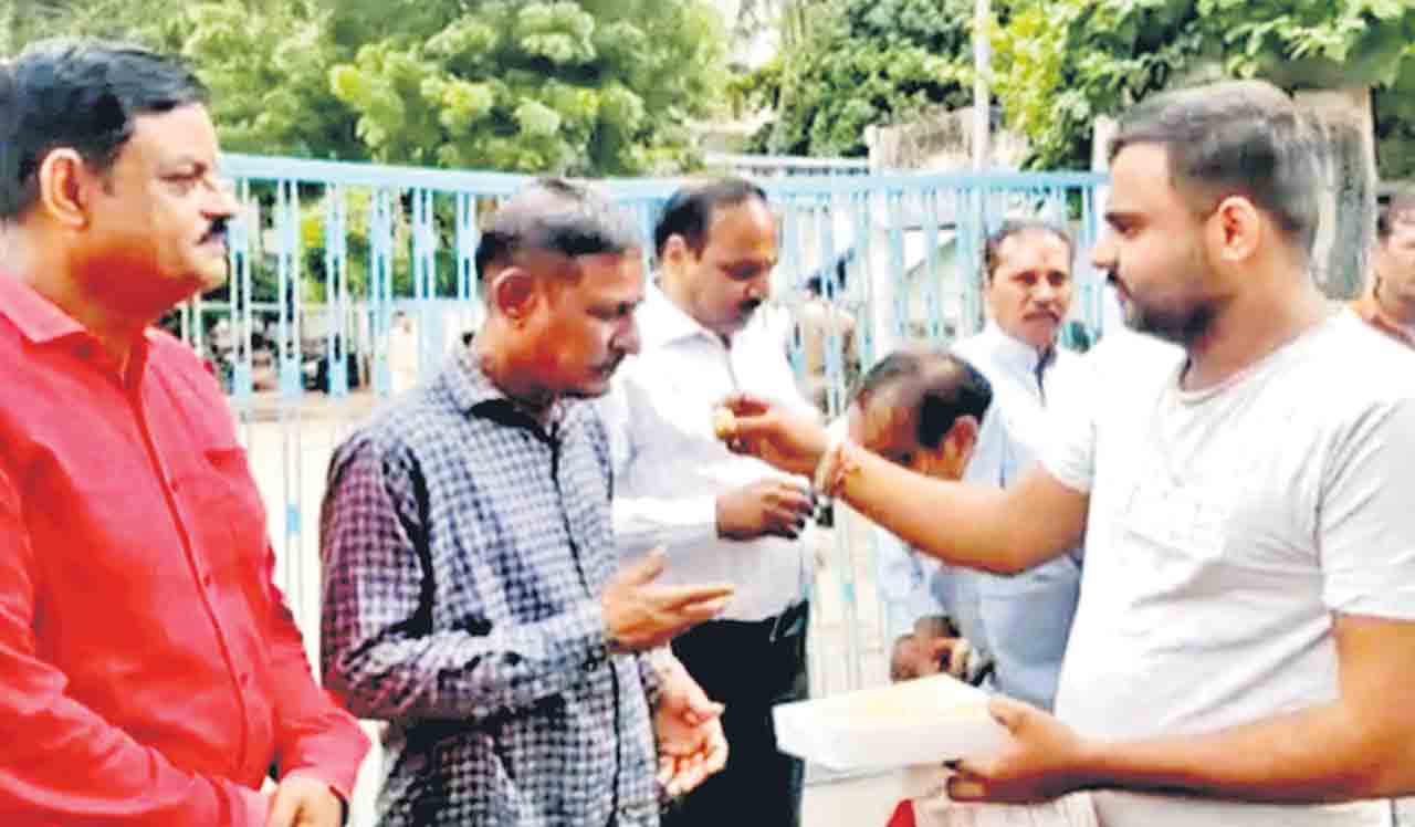 దేశవ్యాప్తంగా సంచలనం సృష్టించిన బిల్కిస్‌ బానో కేసు.. అసలేం జరిగింది?