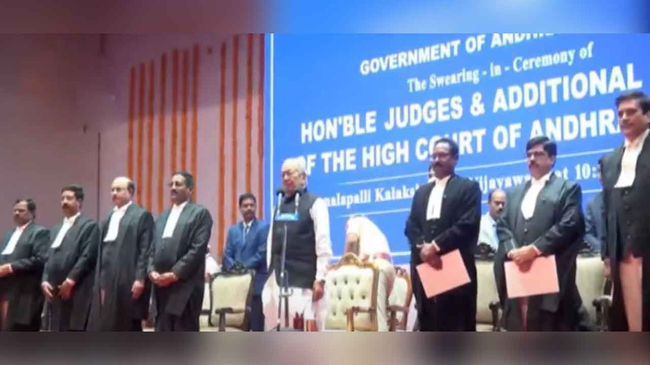 ఏపీ హైకోర్టు న్యాయమూర్తులుగా ఏడుగురు కొత్త జడ్జిలు ప్రమాణం