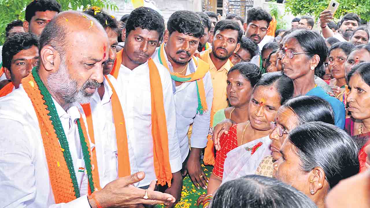 బండీ.. మా బతుకేంది?