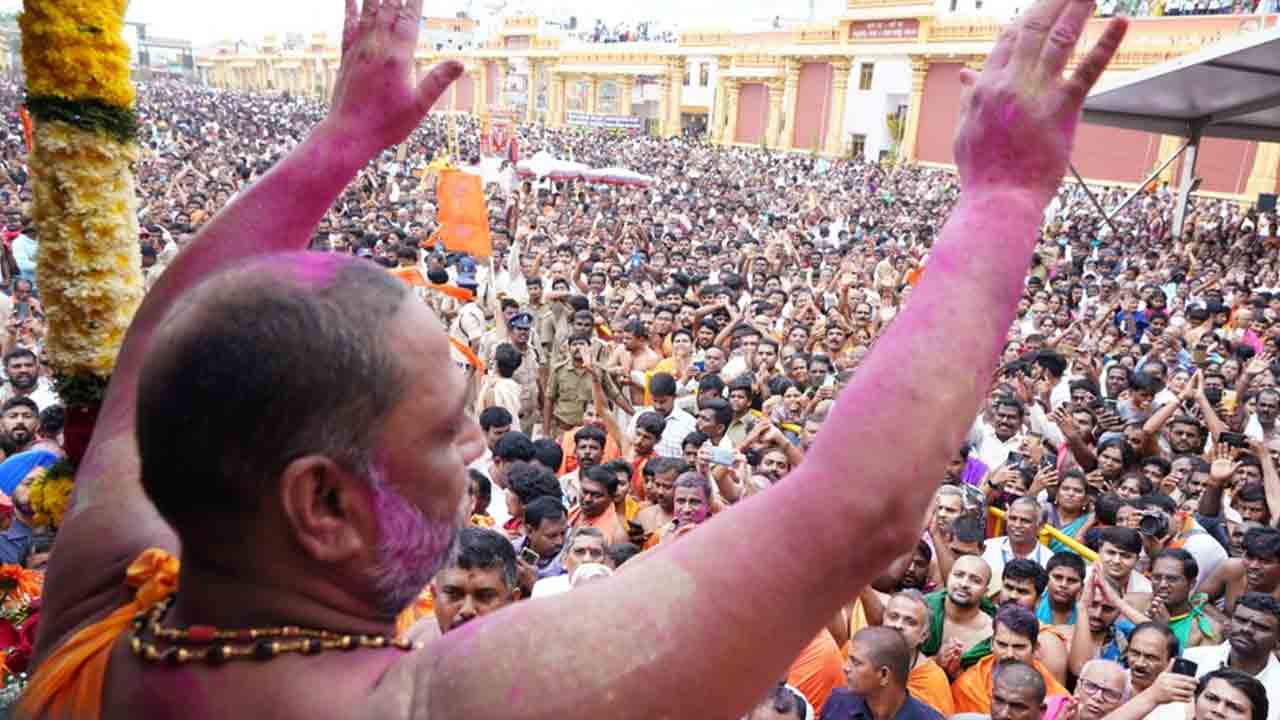 రథోత్సవం.. రమణీయం