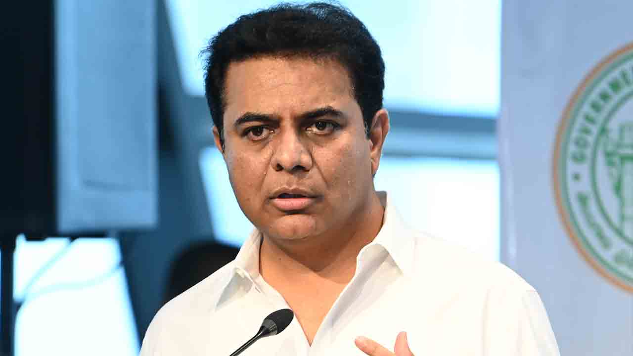 చేనేతపై జీఎస్టీ మతిలేని నిర్ణయం